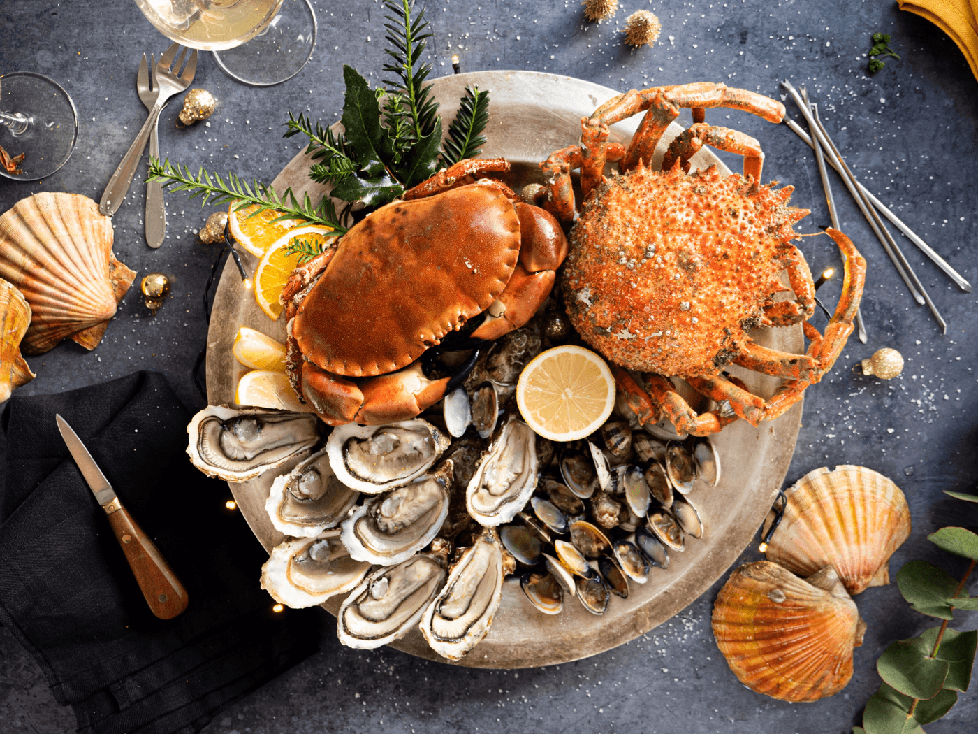 Plateau de fruits mer Poiscaille composé de produits sauvages, français et pêchés durablement.